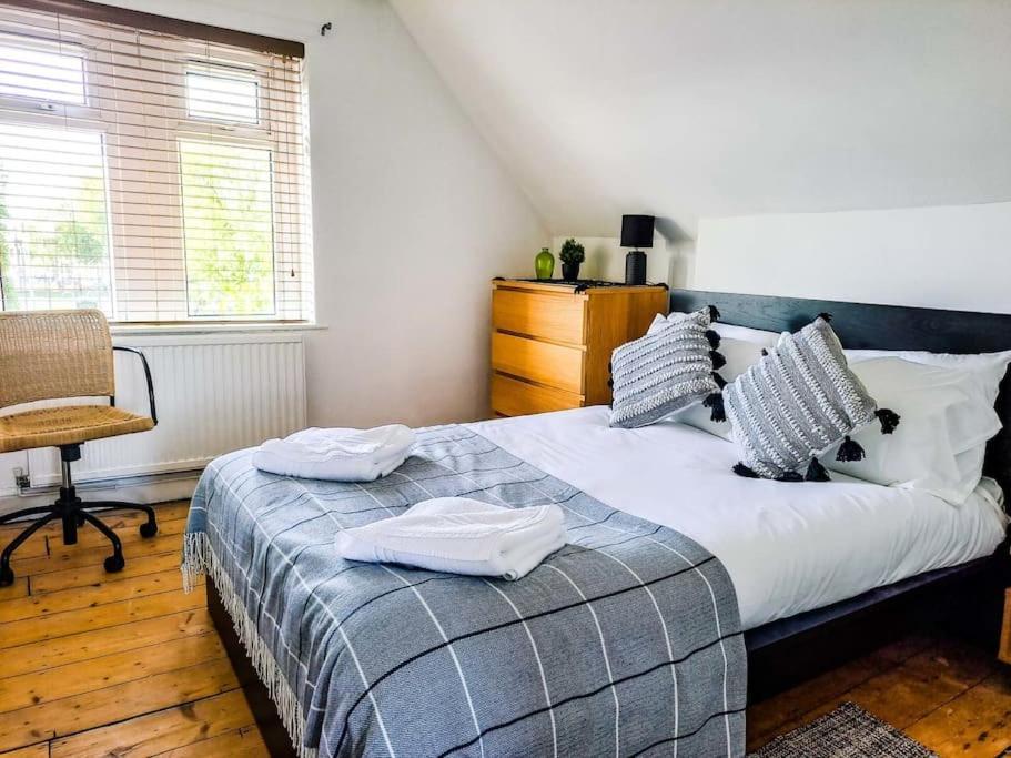 3 Bed Flat Near To Cardiff And Cardiff Bay Appartement Buitenkant foto
