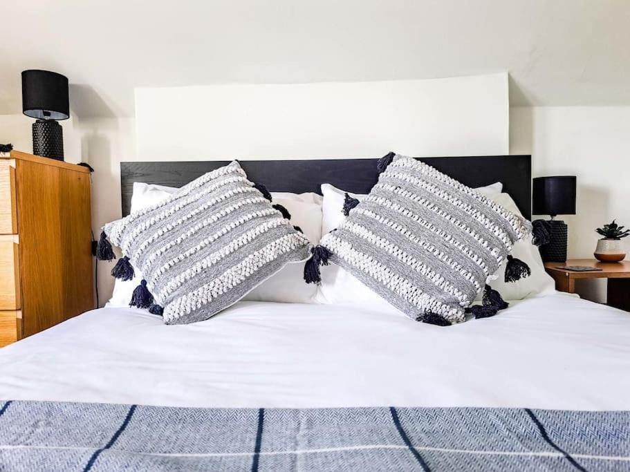 3 Bed Flat Near To Cardiff And Cardiff Bay Appartement Buitenkant foto