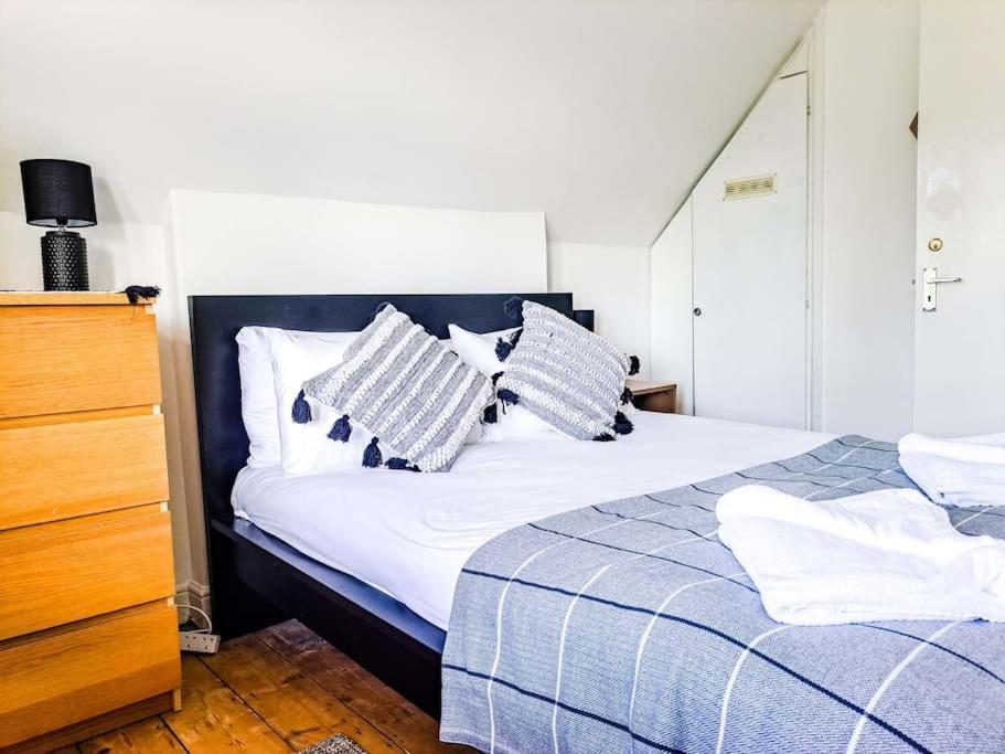3 Bed Flat Near To Cardiff And Cardiff Bay Appartement Buitenkant foto
